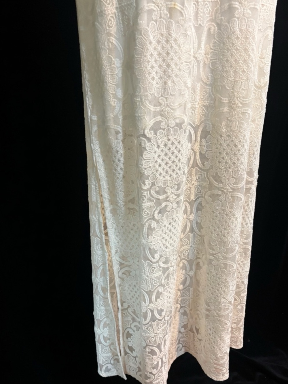 Anthropologie Lilka Bellflower Lace Maxi Dress. It is a bohemian-style small - Picture 7 of 16